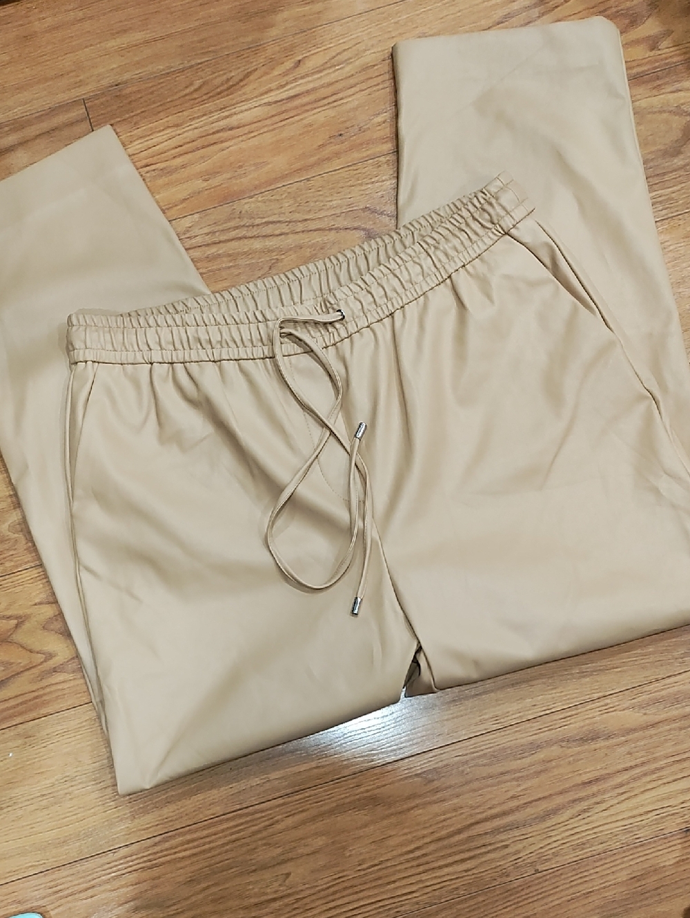 Calvin Klein Women's Drawstring Joggers in Light Tan